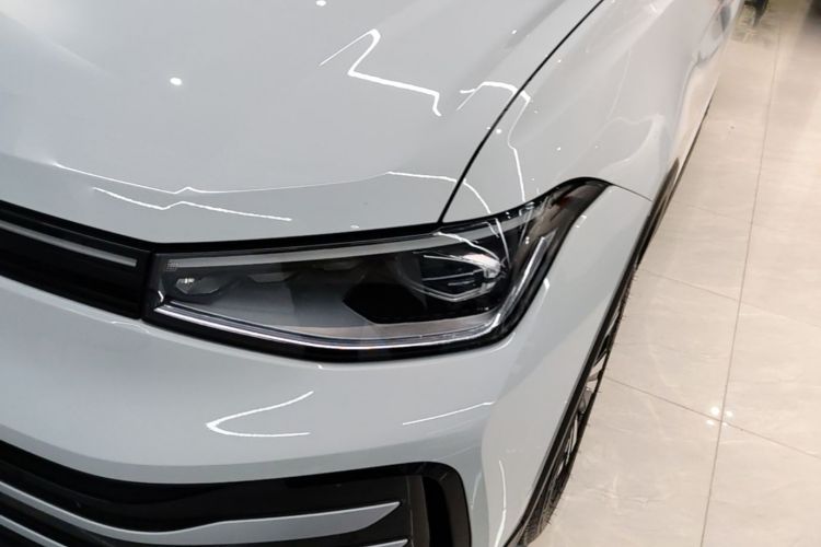 Volkswagen Tharu 2024 car image #20