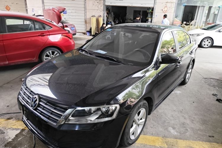 Volkswagen Lavida 2017 car image #2