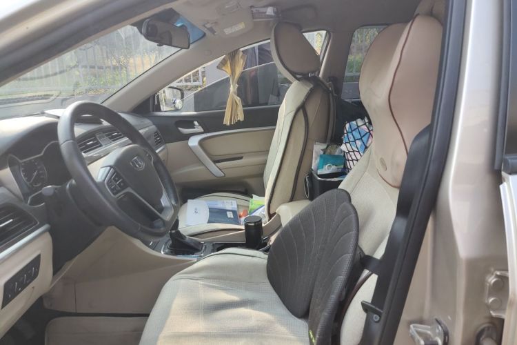 GEELY Emgrand 2017 immagine di auto #15