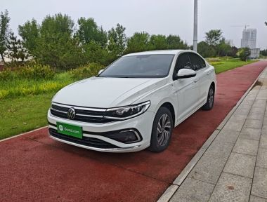 Volkswagen Bora 2023 immagine di auto 