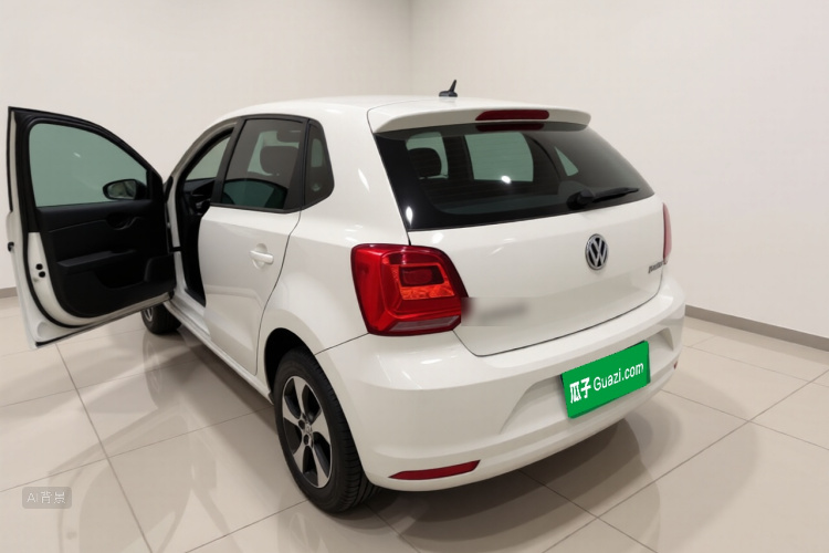 Volkswagen Polo 2017 car image #5