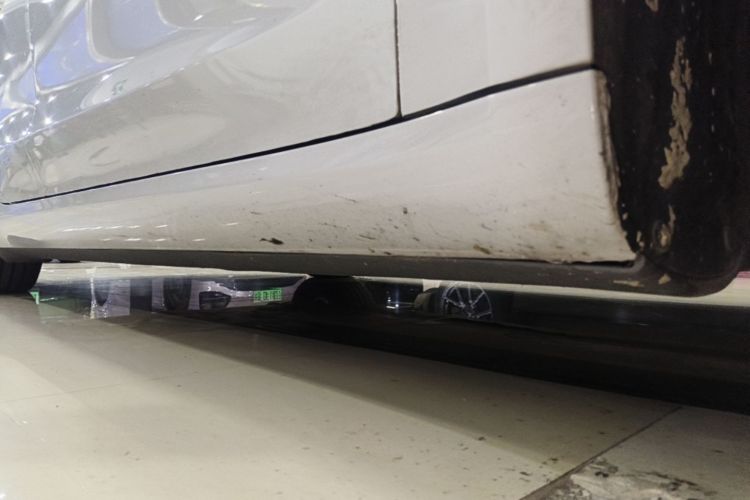 Tesla Model 3 2021 car image #26