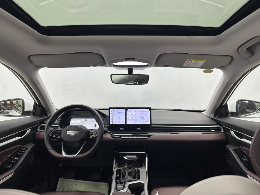 GEELY Emgrand 2025 car image #5