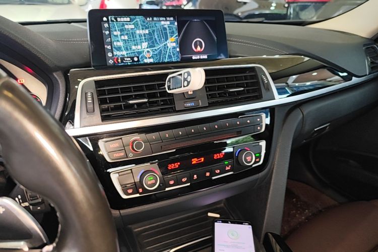 BMW 3 Series 2019 #13 BMW 3 Series 2019 car image #13