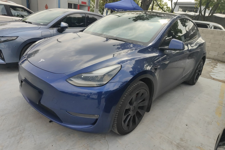Tesla Model Y 2021 #2 Tesla Model Y 2021 car image #2