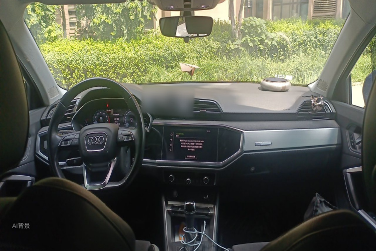 Audi Q3 2019 #11 Audi Q3 2019 car image #11