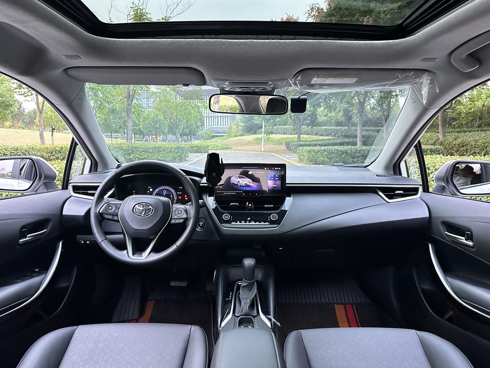 Toyota Corolla 2024 car image #11