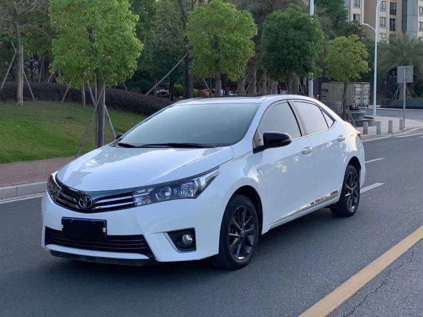 Toyota Corolla 2015 Toyota Corolla 2015 car image