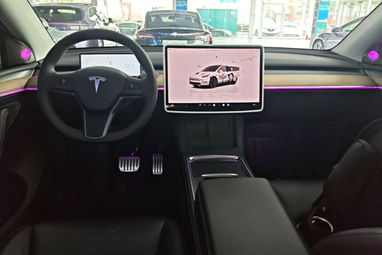 Tesla Model Y 2022 #11 Tesla Model Y 2022 car image #11