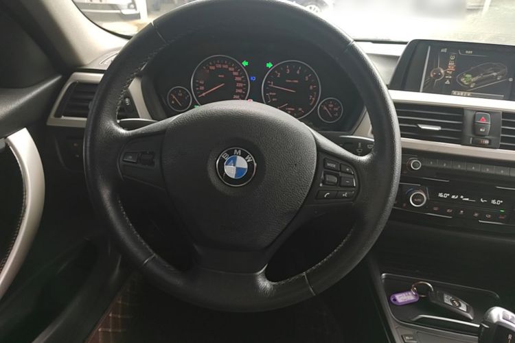 BMW 3 Series 2015 #11 BMW 3 Series 2015 car image #11