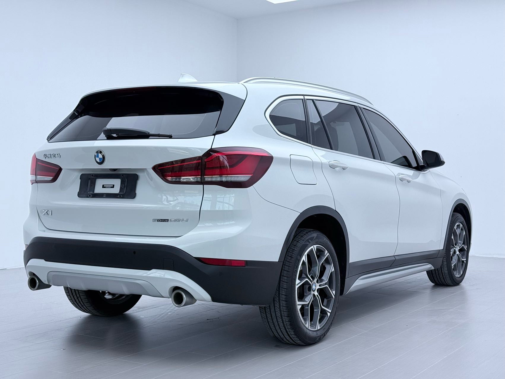 2022 car image #4