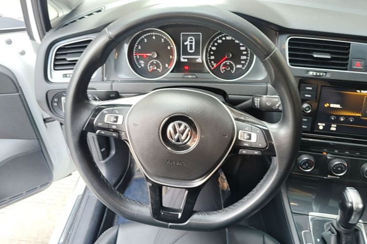 Volkswagen Golf 2019 #15 Volkswagen Golf 2019 car image #15