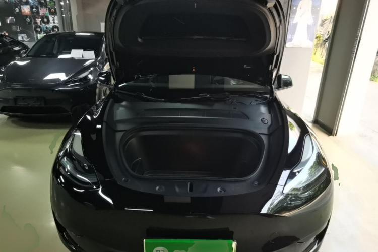 Tesla Model Y 2024 #20 Tesla Model Y 2024 car image #20