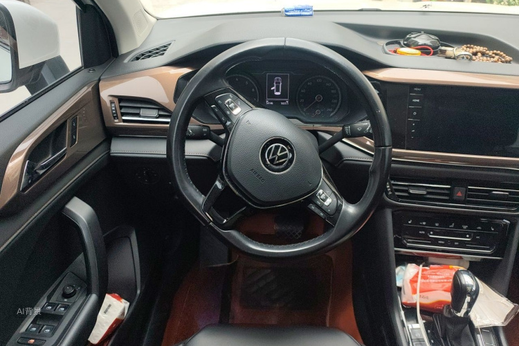 Volkswagen Tharu 2021 imagen de coche #12