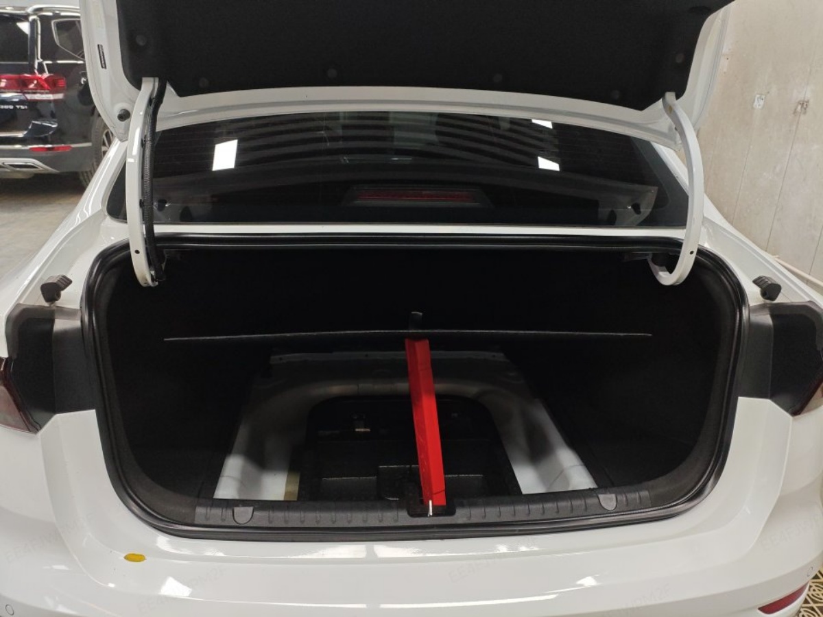GEELY Emgrand 2023 car image #10
