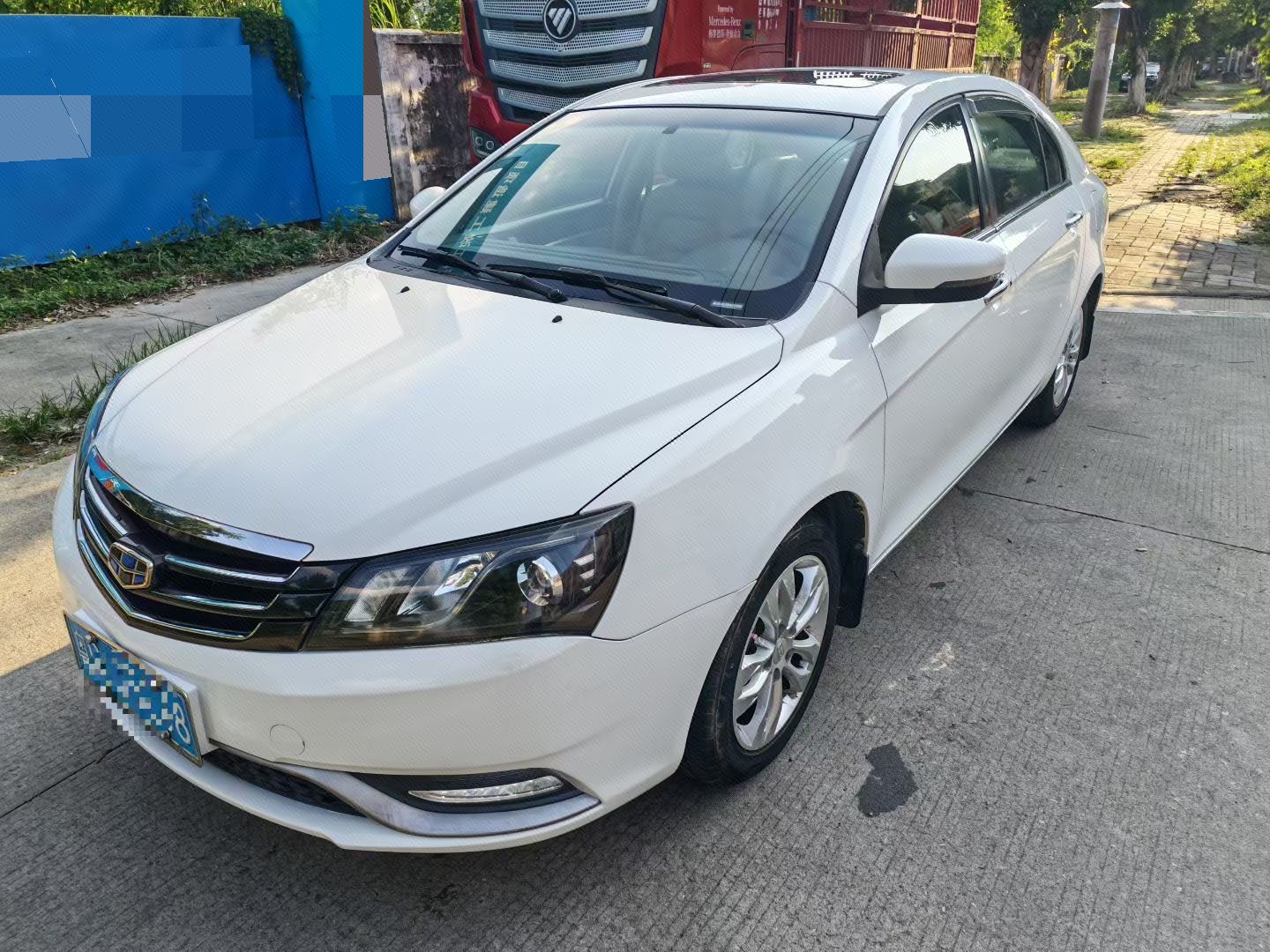 GEELY Emgrand 2015 car image 