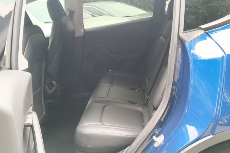 Tesla Model Y 2021 #13 Tesla Model Y 2021 car image #13