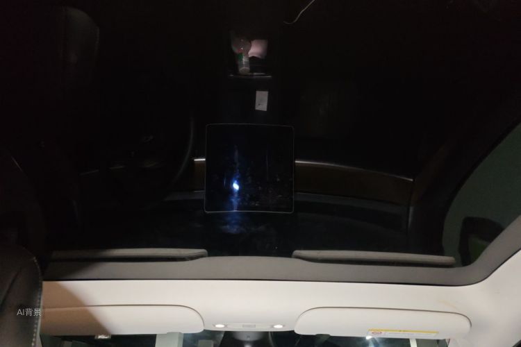 Tesla Model Y 2021 #20 Tesla Model Y 2021 car image #20