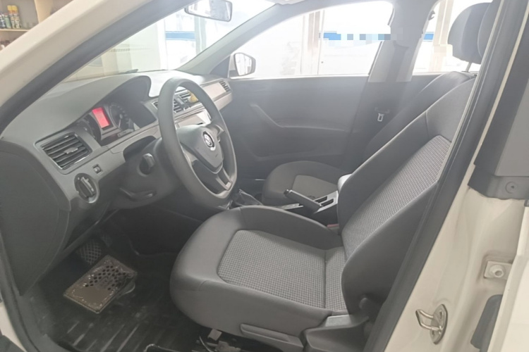 Volkswagen Santana 2018 #15 Volkswagen Santana 2018 car image #15