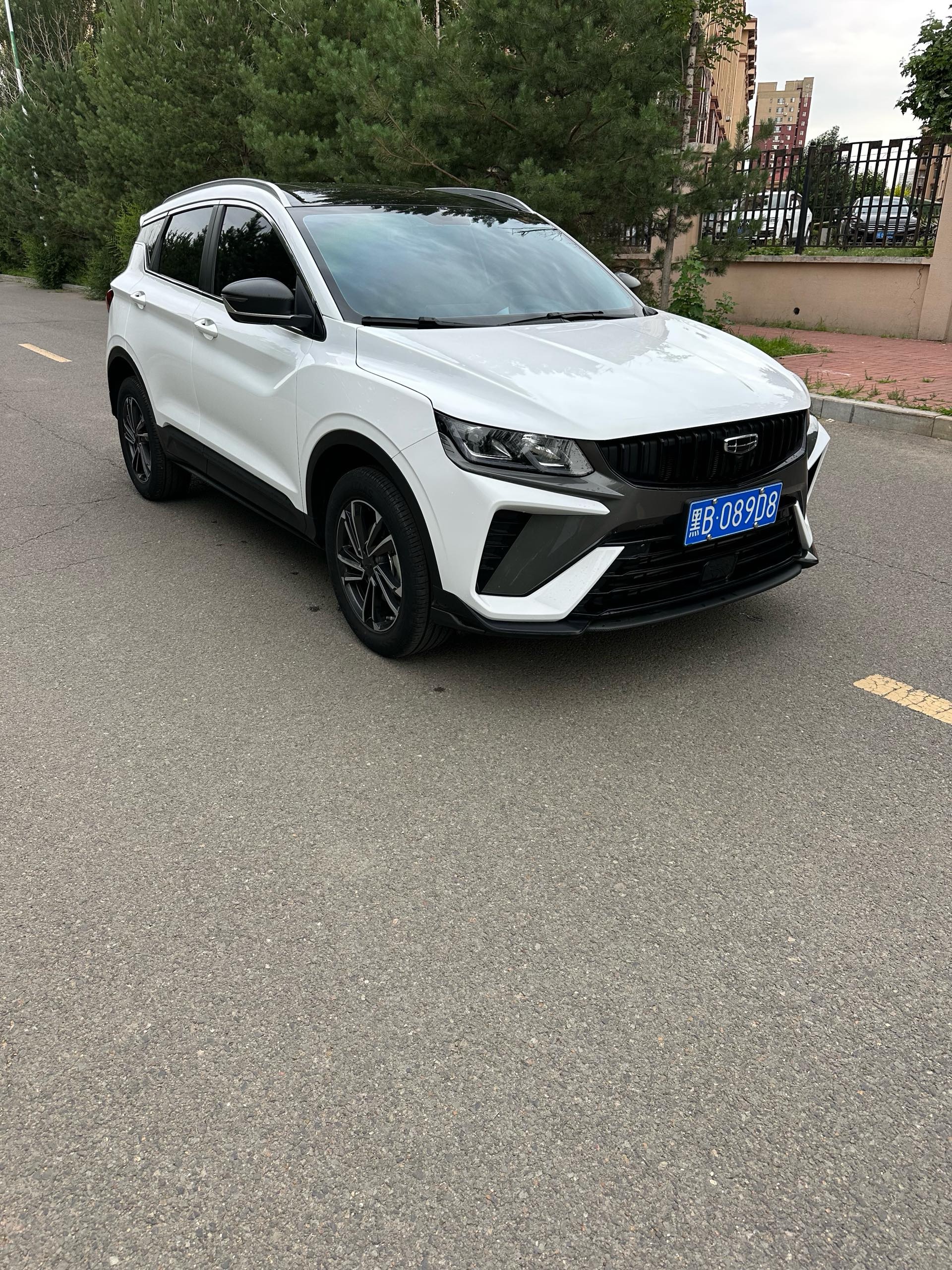 GEELY Coolray 2023 #3 GEELY Coolray 2023 car image #3