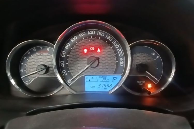 Toyota Corolla 2018 car image #12