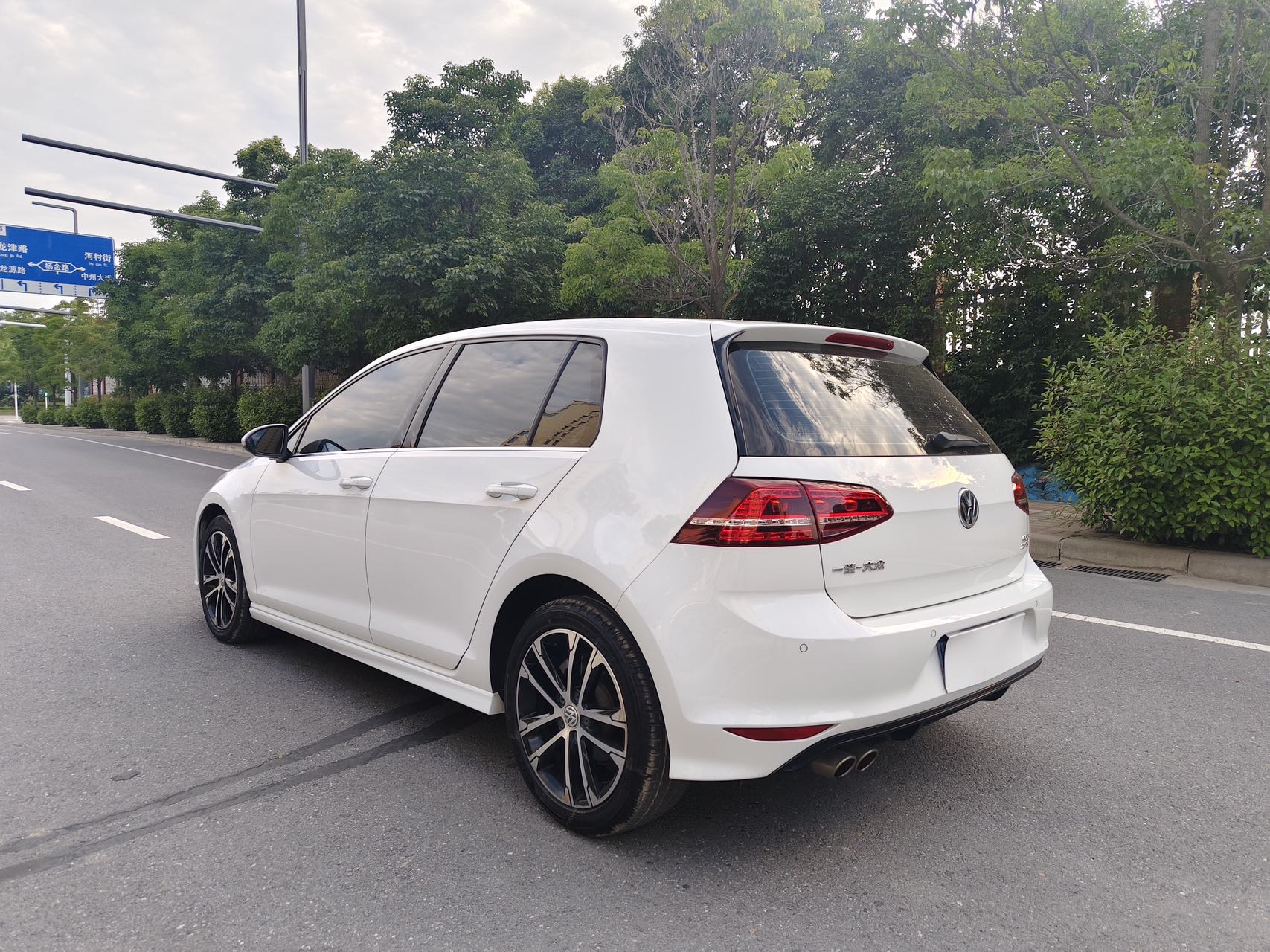 Volkswagen Golf 2017 #12 Volkswagen Golf 2017 car image #12