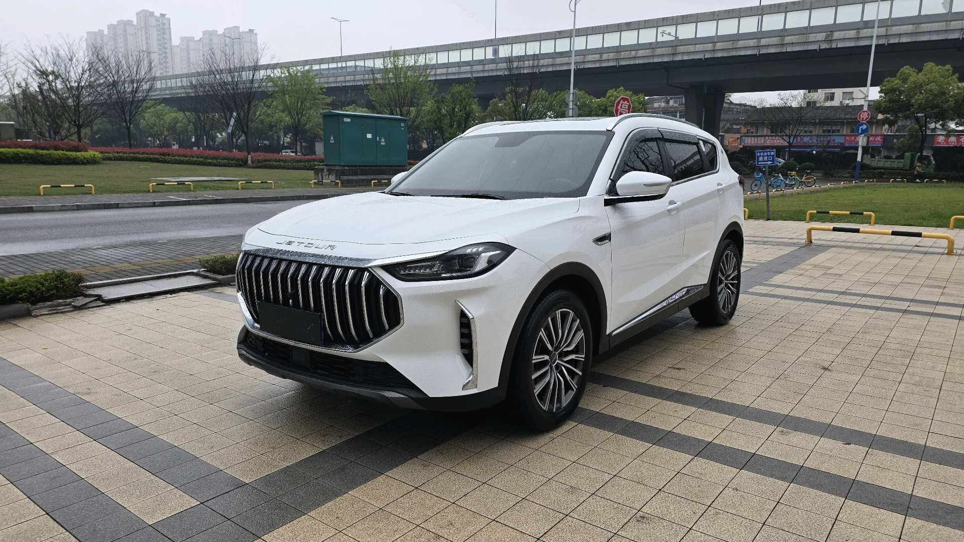 Jetour X70 PLUS 2023 car image 