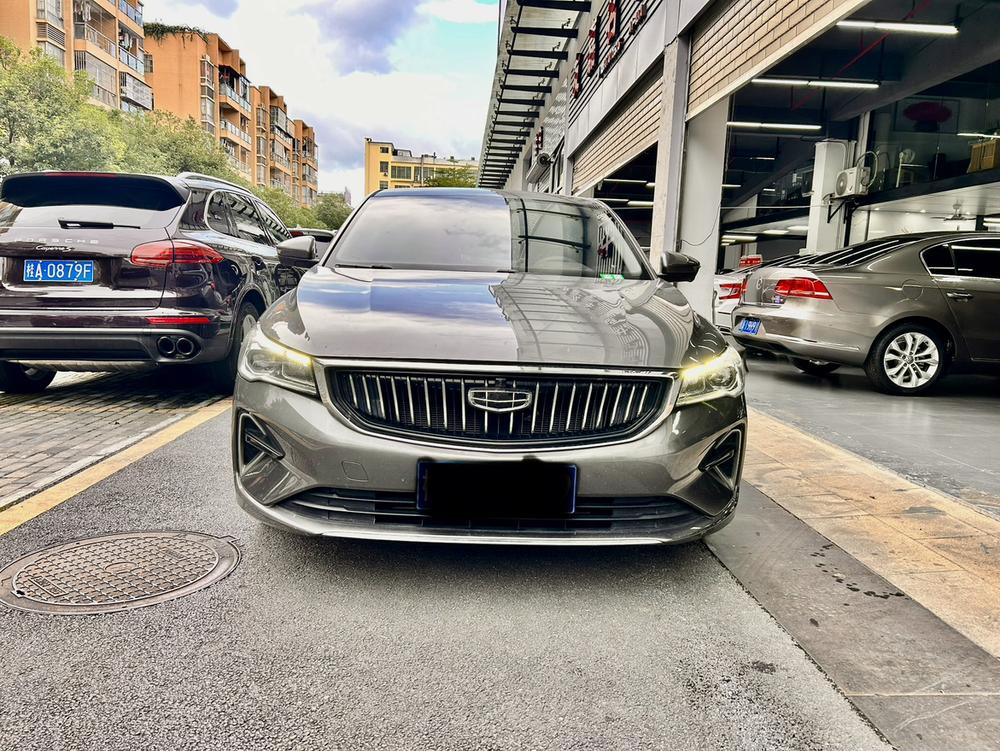 GEELY Emgrand 2023 car image #2