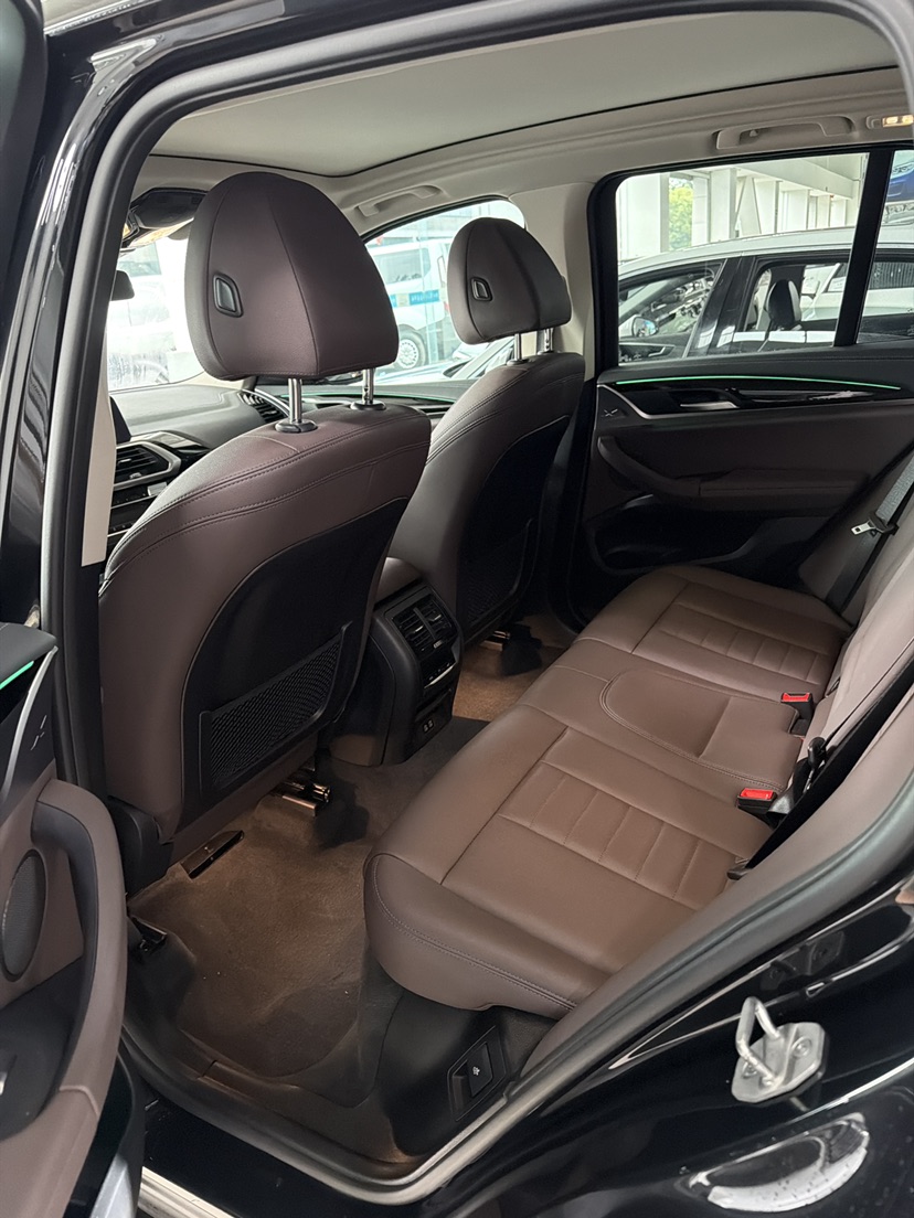BMW X3 2021 car image #3