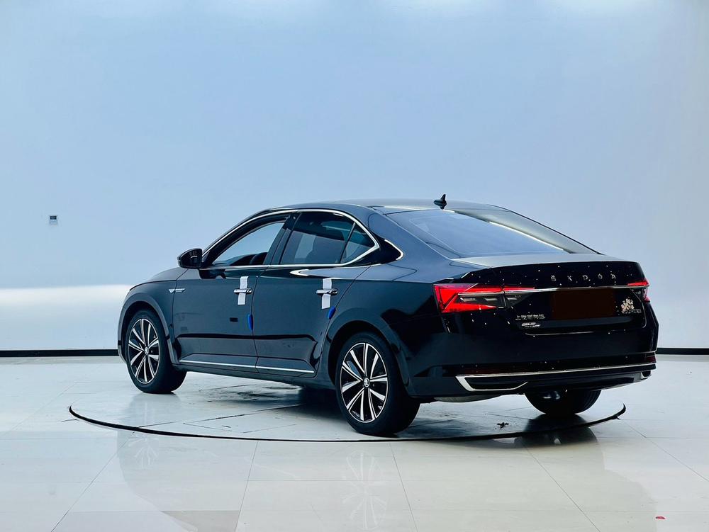 Skoda Superb 2024 #4 Skoda Superb 2024 car image #4