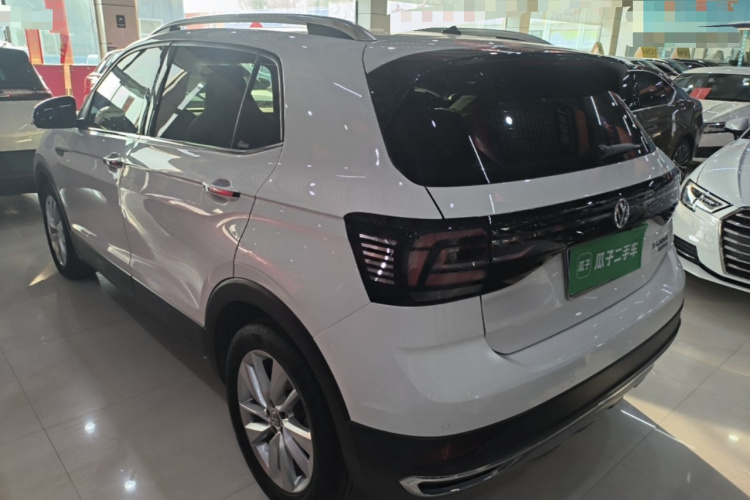 Volkswagen T-Cross 2020 #5 Volkswagen T-Cross 2020 car image #5