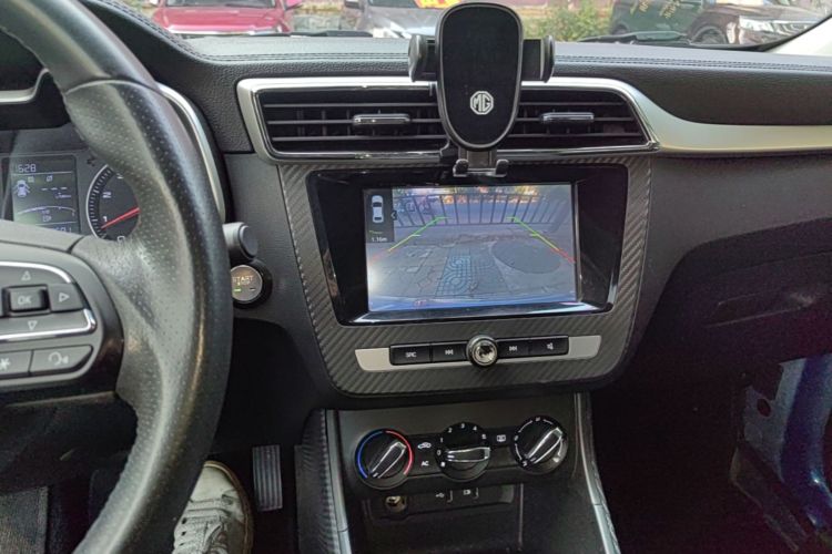 MG ZS 2017 immagine di auto #13