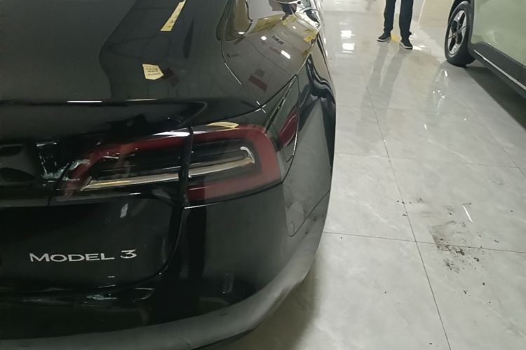 Tesla Model 3 2023 car image #8