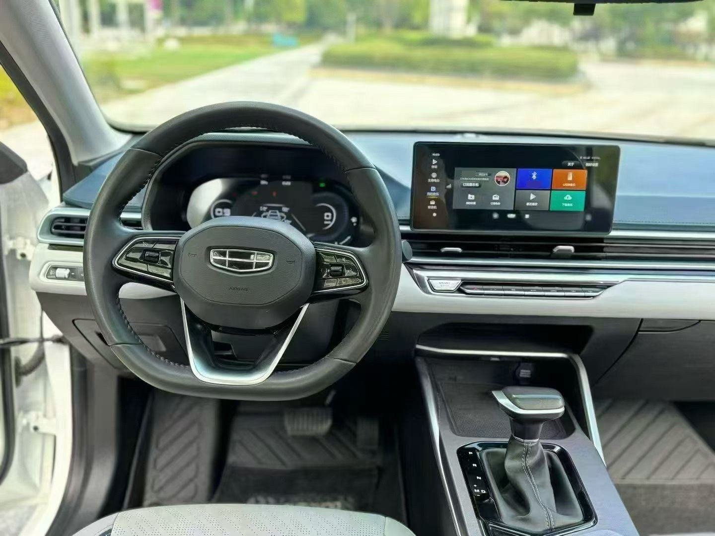 GEELY Emgrand 2022 #7 GEELY Emgrand 2022 car image #7