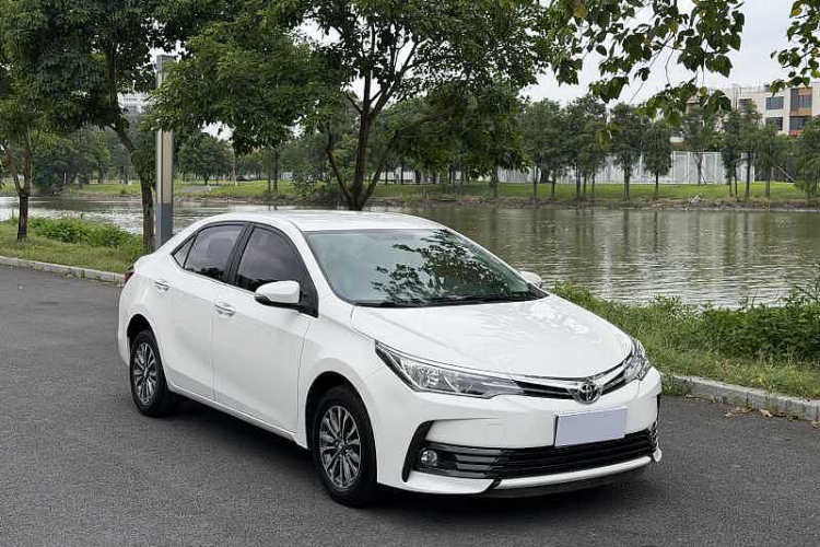 Toyota Corolla 2018 #11 Toyota Corolla 2018 car image #11