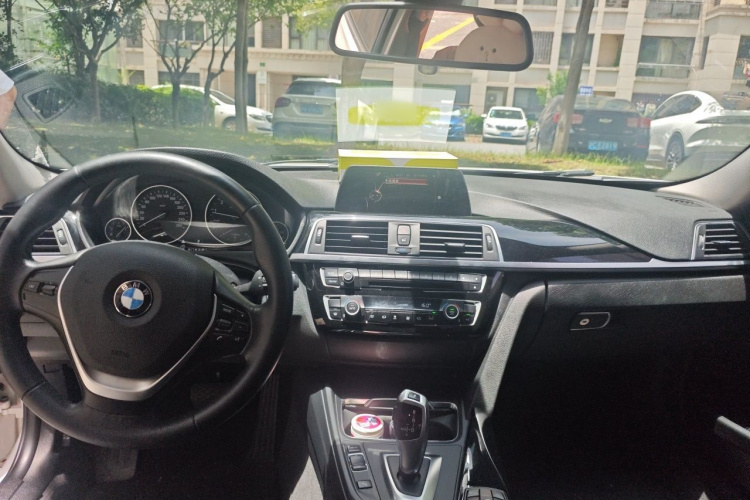 BMW 3 Series 2016 #12 BMW 3 Series 2016 car image #12