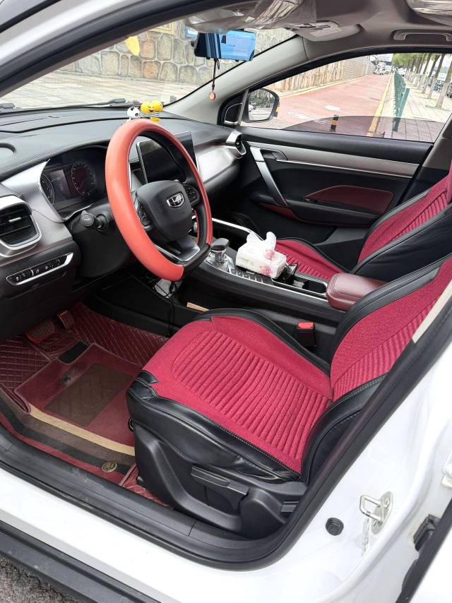 GEELY Coolray 2023 #4 GEELY Coolray 2023 car image #4