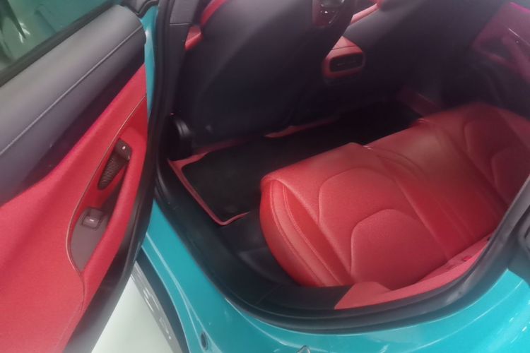 MI SU7 2024 car image #17