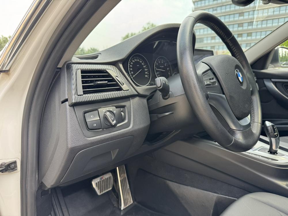 BMW 3 Series 2015 immagine di auto #26