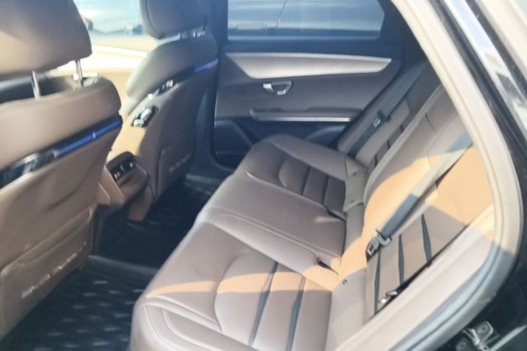 BYD Han 2022 imagem de carro #17