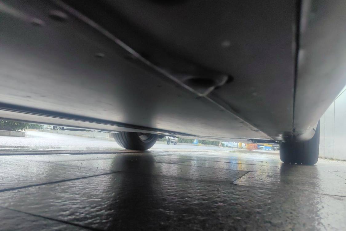 Tesla Model Y 2024 car image #16