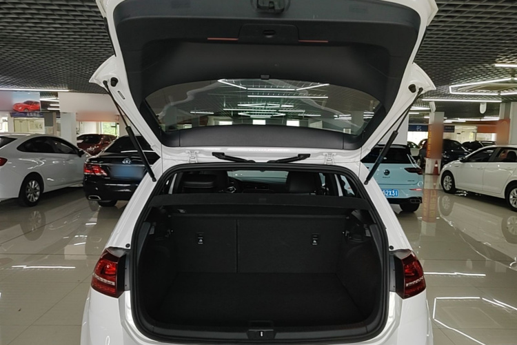 Volkswagen Golf 2017 #21 Volkswagen Golf 2017 car image #21