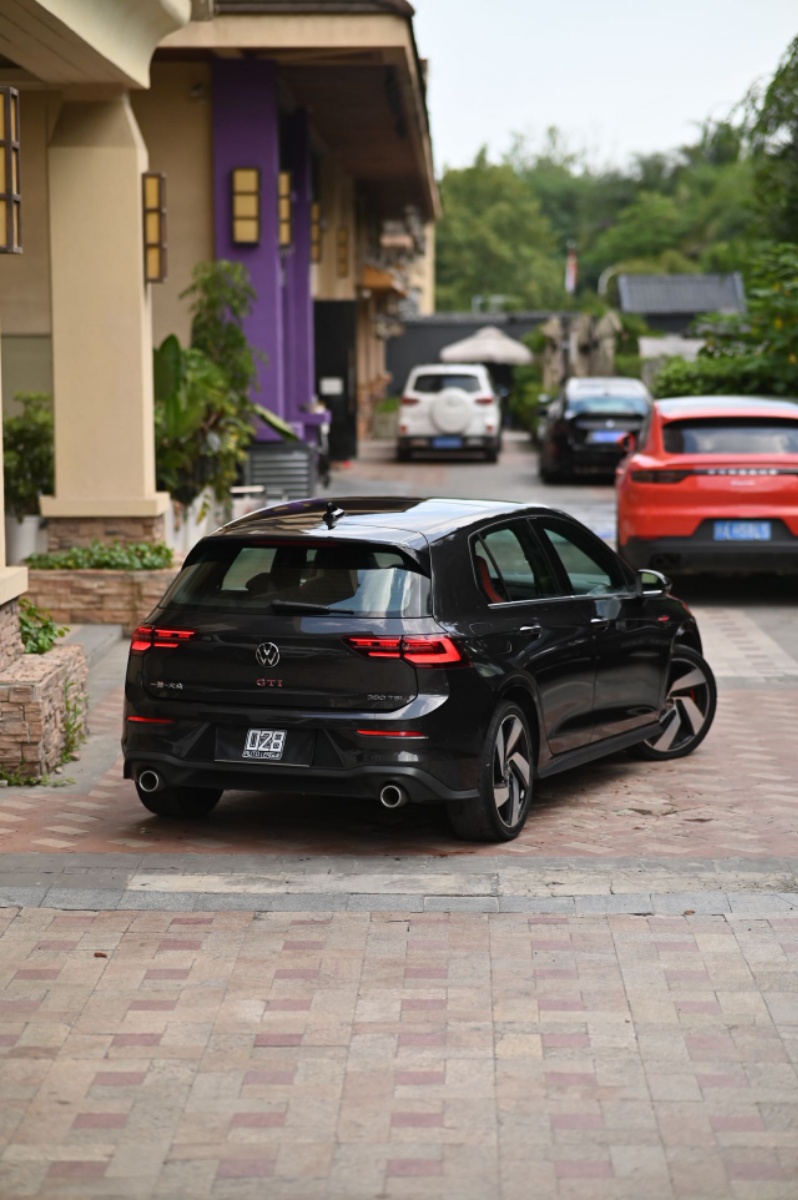 Volkswagen GolfGTI 2024 car image #6