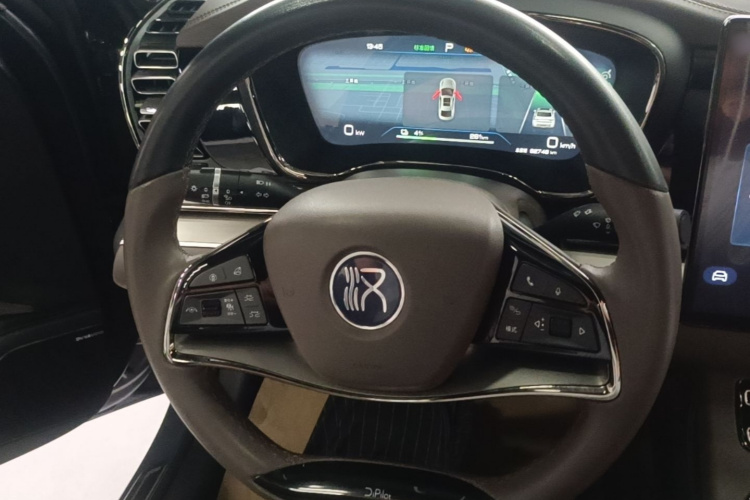 BYD Han 2022 car image #11