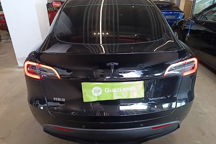 Tesla Model Y 2023 #6 Tesla Model Y 2023 immagine di auto #6
