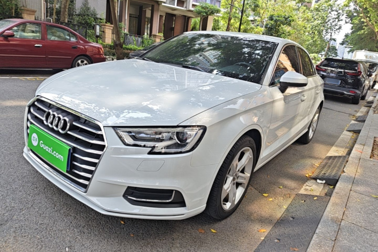 Audi A3 2019 car image #2