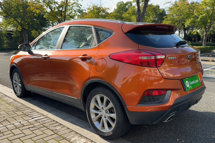 GEELY Emgrand GS 2016 صورة سيارة #9