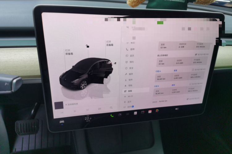 Tesla Model Y 2022 #13 Tesla Model Y 2022 car image #13