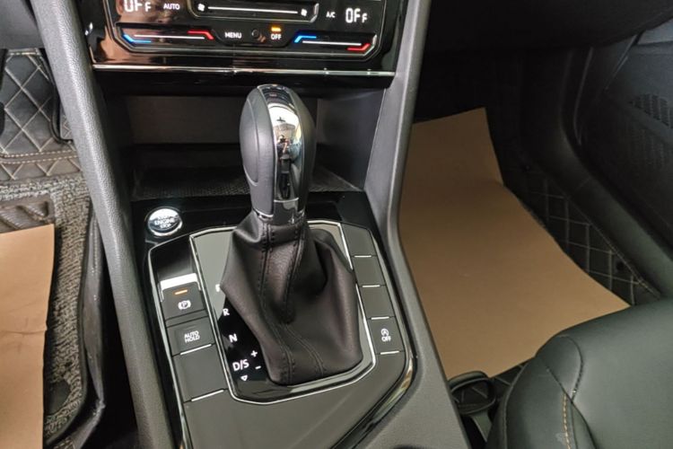 Volkswagen Tharu 2022 car image #14