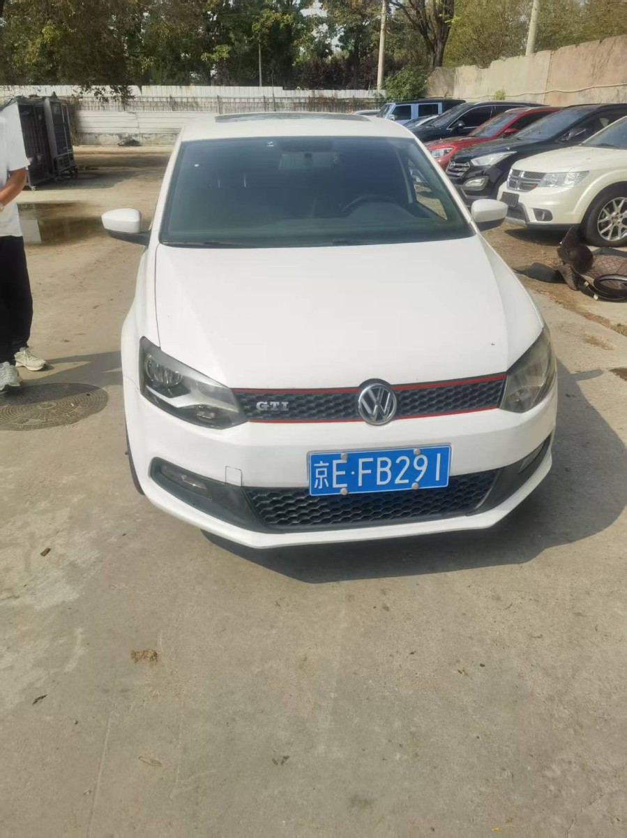 Volkswagen Polo 2014 #2 Volkswagen Polo 2014 car image #2